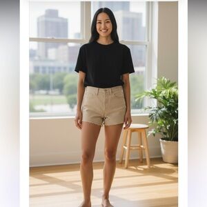 NWTLevi's Tan Jean Shorts Relaxed Cut-Off Style